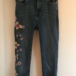 Zara Pants - Zara embroidered jeans Zara Pants - Zara embroidered jeans